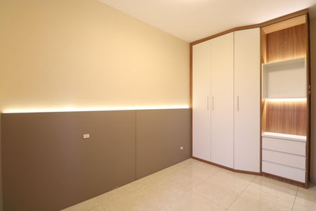 Quarto de apartamento à venda com 2 quartos, 70m² em Água Branca, São Paulo