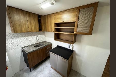 Apartamento para alugar com 55m², 2 quartos e 1 vaga Apartamento para alugar com 55m², 2 quartos e 1 vagaCozinha
