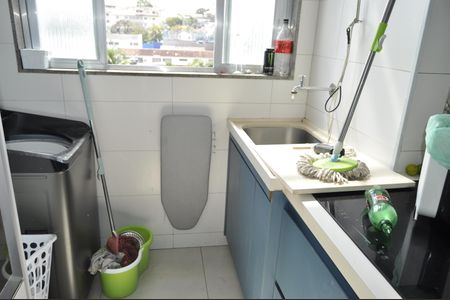 Apartamento à venda com 70m², 2 quartos e 1 vagaÁrea de Serviço