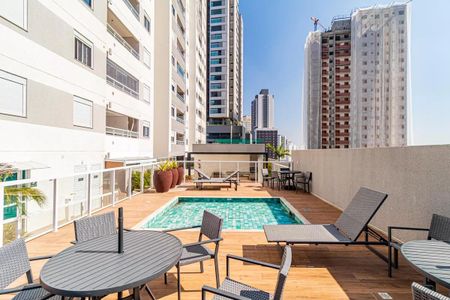 Apartamento à venda com 45m², 2 quartos e 1 vaga Apartamento à venda com 45m², 2 quartos e 1 vagaÁrea comum - Piscina