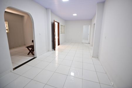 Casa para alugar com 4 quartos, 160m² em Vila Alvorada, Goiânia