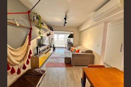 Apartamento à venda com 3 quartos, 75m² em Vila Sonia, São Paulo