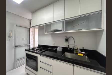 Apartamento à venda com 84m², 3 quartos e 2 vagasCozinha