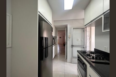 Apartamento à venda com 84m², 3 quartos e 2 vagasCozinha