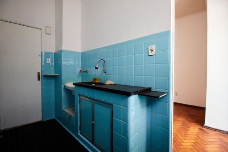 Apartamento à venda com 55m², 1 quarto e sem vaga Apartamento à venda com 55m², 1 quarto e sem vagaCozinha e Área de Serviço