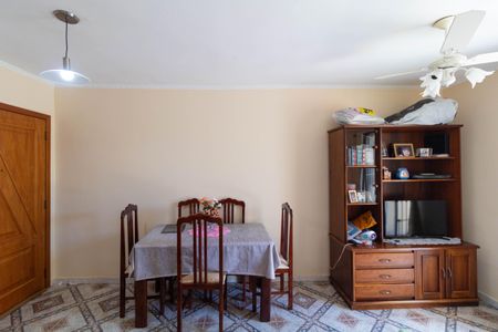 Apartamento à venda com 60m², 2 quartos e 1 vagaSala