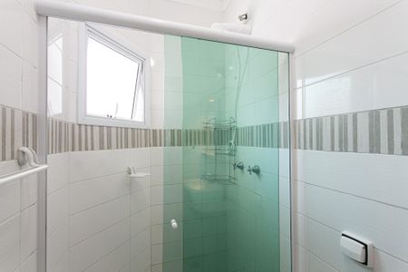 Casa à venda com 150m², 4 quartos e 2 vagas Casa à venda com 150m², 4 quartos e 2 vagasBanheiro da Suíte