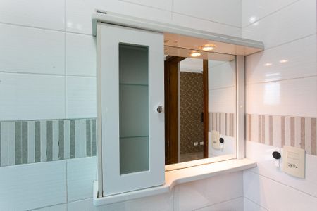 Casa à venda com 150m², 4 quartos e 2 vagas Casa à venda com 150m², 4 quartos e 2 vagasBanheiro da Suíte