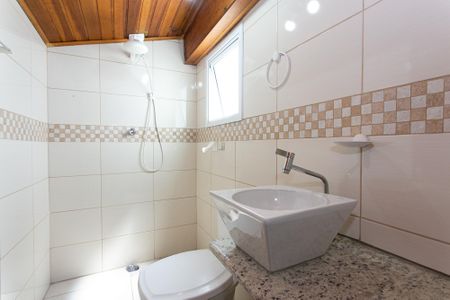 Casa à venda com 150m², 4 quartos e 2 vagas Casa à venda com 150m², 4 quartos e 2 vagasBanheiro 2