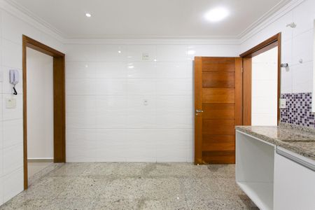 Casa à venda com 150m², 4 quartos e 2 vagas Casa à venda com 150m², 4 quartos e 2 vagasCozinha