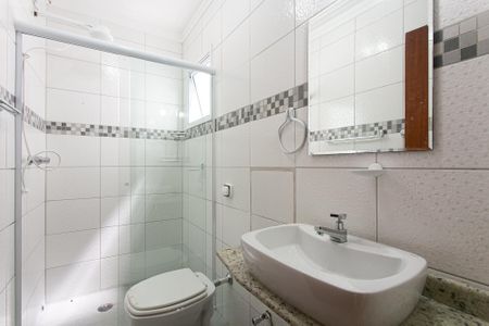 Casa à venda com 150m², 4 quartos e 2 vagas Casa à venda com 150m², 4 quartos e 2 vagasBanheiro 1