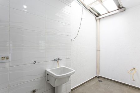 Casa à venda com 150m², 4 quartos e 2 vagas Casa à venda com 150m², 4 quartos e 2 vagasÁrea de Serviço