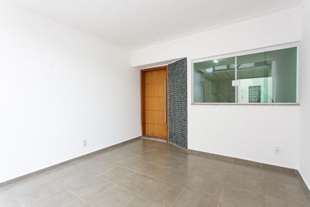 Casa à venda com 150m², 4 quartos e 2 vagas Casa à venda com 150m², 4 quartos e 2 vagasGaragem