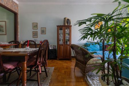 Apartamento à venda com 112m², 2 quartos e sem vagaSala