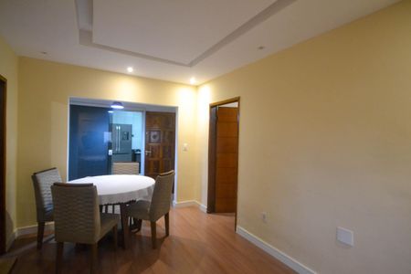 Sala de apartamento para alugar com 2 quartos, 80m² em Centro, Nilópolis