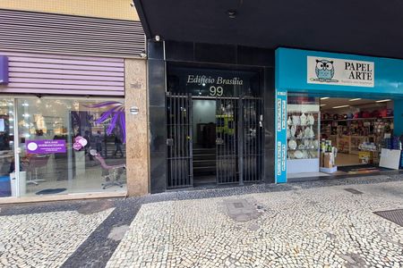 Studio para alugar com 23m², 1 quarto e sem vaga Studio para alugar com 23m², 1 quarto e sem vagaFachada