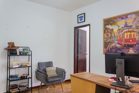 Casa para alugar com 193m², 5 quartos e 1 vaga Casa para alugar com 193m², 5 quartos e 1 vagaSala 2