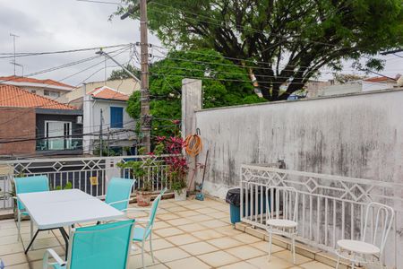 Casa para alugar com 193m², 5 quartos e 1 vaga Casa para alugar com 193m², 5 quartos e 1 vagaQuintal