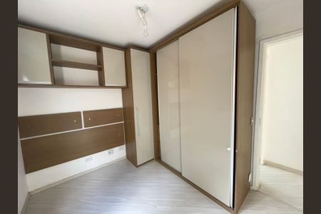 Quarto 2 de apartamento para alugar com 2 quartos, 52m² em Granja Viana, Cotia