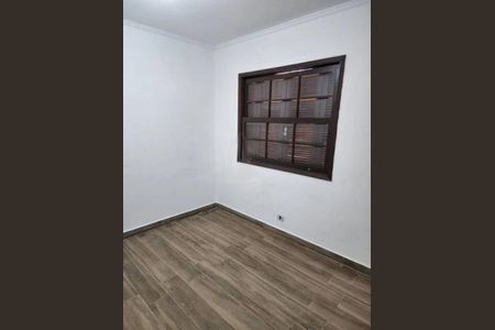 Casa à venda com 3 quartos, 160m² em Vila Campo Grande, São Paulo