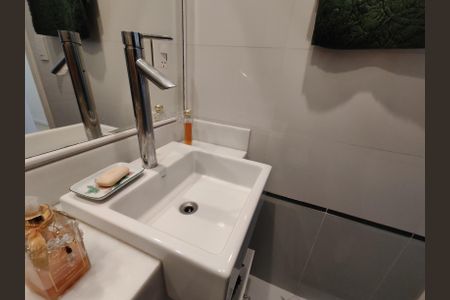 Apartamento à venda com 340m², 3 quartos e 3 vagasBanheiro social 2