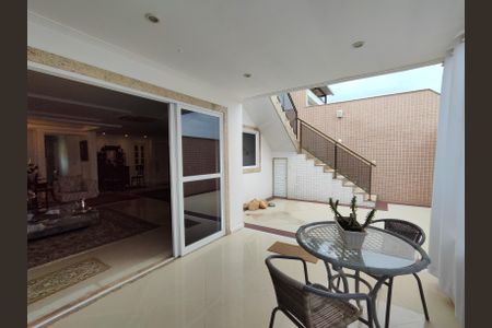 Apartamento à venda com 340m², 3 quartos e 3 vagasVaranda Sala