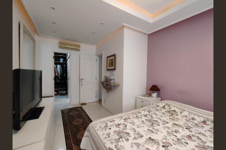 Apartamento à venda com 340m², 3 quartos e 3 vagasSuíte 3