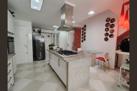 Apartamento à venda com 340m², 3 quartos e 3 vagasCozinha