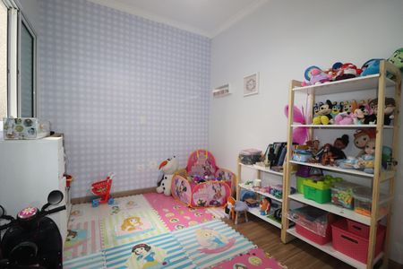 Apartamento à venda com 95m², 3 quartos e 2 vagasQuarto 2