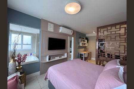 Apartamento à venda com 227m², 3 quartos e 2 vagas Apartamento à venda com 227m², 3 quartos e 2 vagasSuíte 1