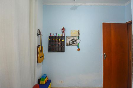 Casa à venda com 224m², 4 quartos e 2 vagas Casa à venda com 224m², 4 quartos e 2 vagasQuarto 1