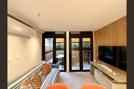 Sala de apartamento à venda com 1 quarto, 48m² em Leblon, Rio de Janeiro