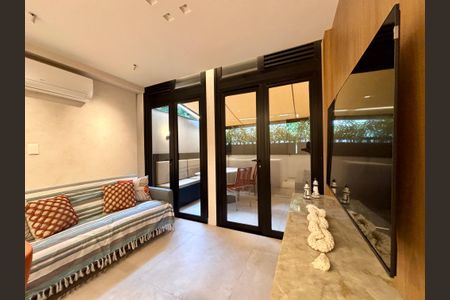Sala de apartamento à venda com 1 quarto, 48m² em Leblon, Rio de Janeiro