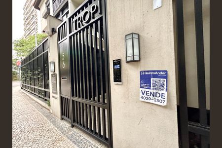 Apartamento à venda com 48m², 1 quarto e 1 vaga Apartamento à venda com 48m², 1 quarto e 1 vagaPlaca