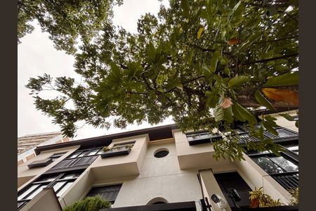 Apartamento à venda com 48m², 1 quarto e 1 vaga Apartamento à venda com 48m², 1 quarto e 1 vagaFachada