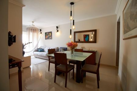 Apartamento para alugar com 117m², 3 quartos e 2 vagasSala