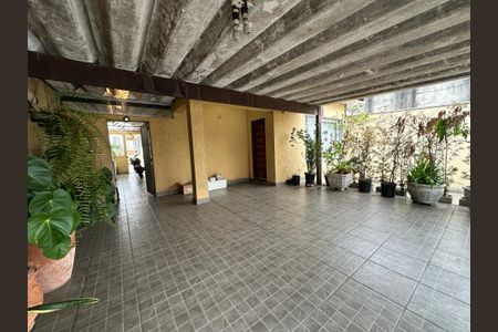 Casa à venda com 238m², 5 quartos e 3 vagasGaragem