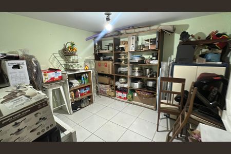 Casa à venda com 238m², 5 quartos e 3 vagasQuarto de Serviço