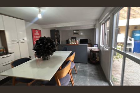 Casa à venda com 238m², 5 quartos e 3 vagasÁrea comum - Salão de festas