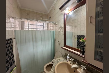 Casa à venda com 238m², 5 quartos e 3 vagasBanheiro Social