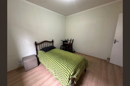 Casa à venda com 238m², 5 quartos e 3 vagasQuarto 2