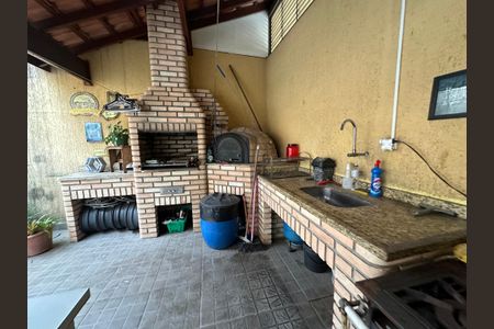 Casa à venda com 238m², 5 quartos e 3 vagasÁrea comum - Churrasqueira