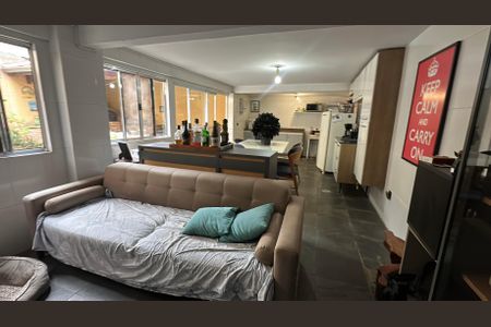 Casa à venda com 238m², 5 quartos e 3 vagasÁrea comum - Salão de festas