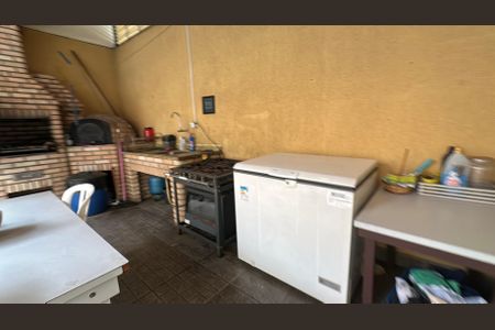 Casa à venda com 238m², 5 quartos e 3 vagasÁrea comum - Churrasqueira