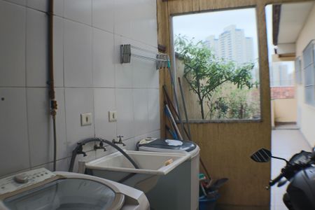 Casa à venda com 238m², 5 quartos e 3 vagasÁrea de Serviço