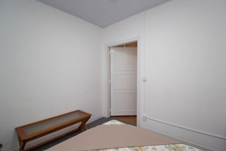 Casa à venda com 250m², 2 quartos e 5 vagas Casa à venda com 250m², 2 quartos e 5 vagasQuarto 1