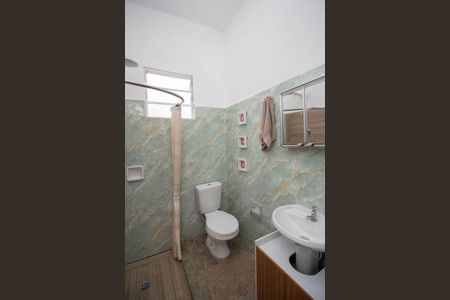 Casa à venda com 250m², 2 quartos e 5 vagas Casa à venda com 250m², 2 quartos e 5 vagasBanheiro Social