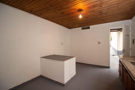 Casa à venda com 250m², 2 quartos e 5 vagas Casa à venda com 250m², 2 quartos e 5 vagasQuarto de Serviço