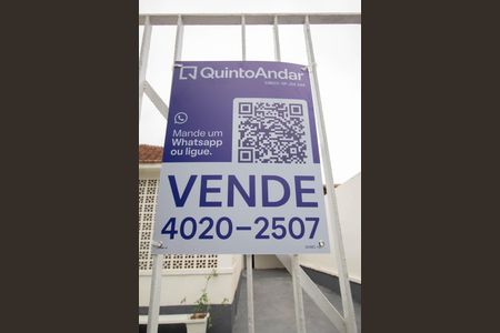 Casa à venda com 250m², 2 quartos e 5 vagas Casa à venda com 250m², 2 quartos e 5 vagasPlaca