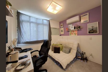 Quarto de apartamento à venda com 2 quartos, 93m² em Humaitá, Rio de Janeiro